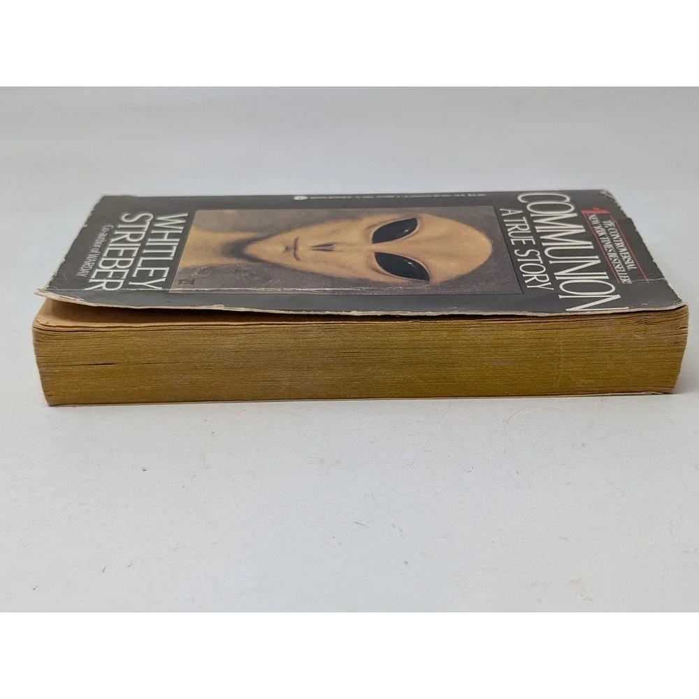 Communion‎ A True Story by Whitley Strieber 1988 Avon Paperback Alien Abduction